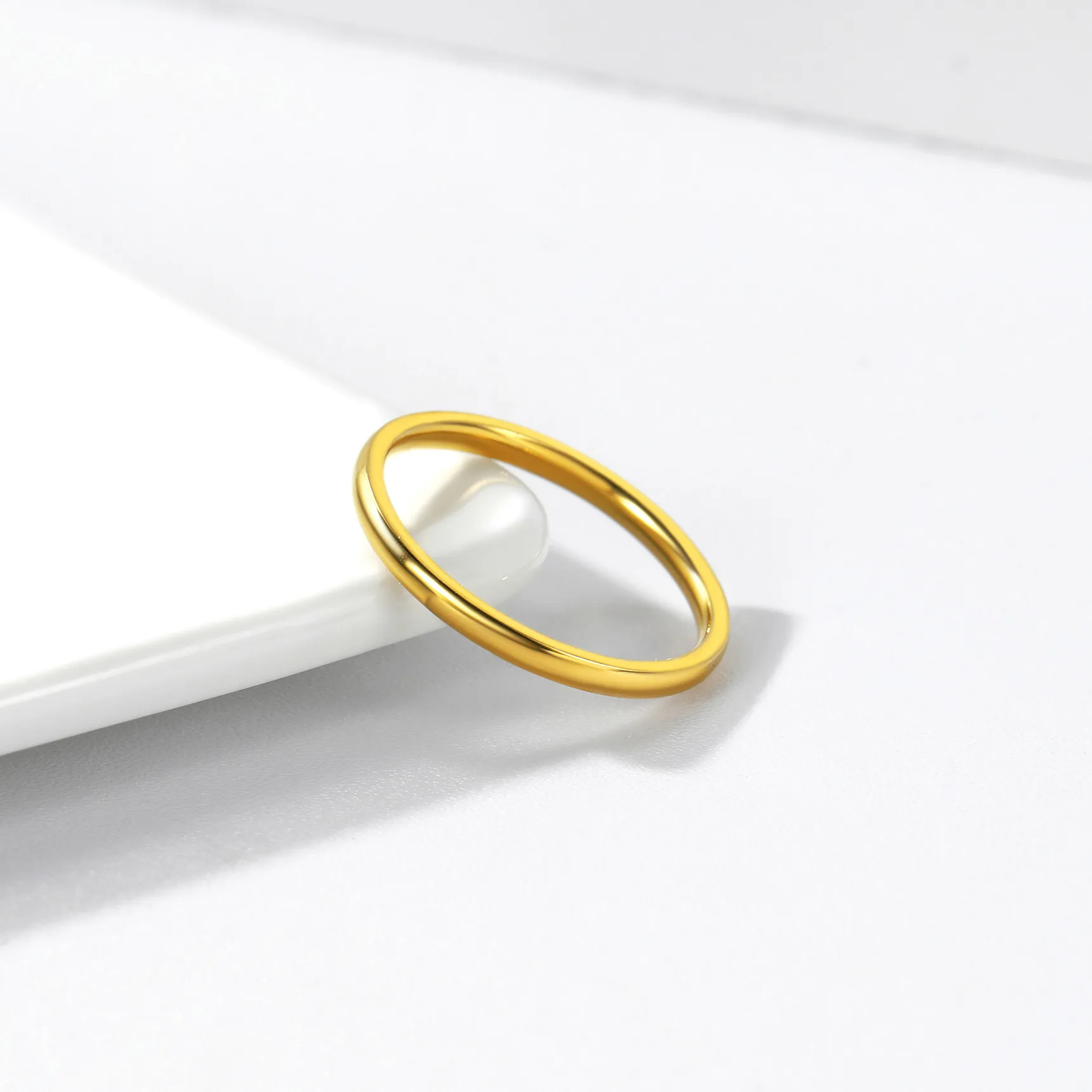 Bague Simple Personnalisée en Acier Inoxydable pour Mariage Scène Or