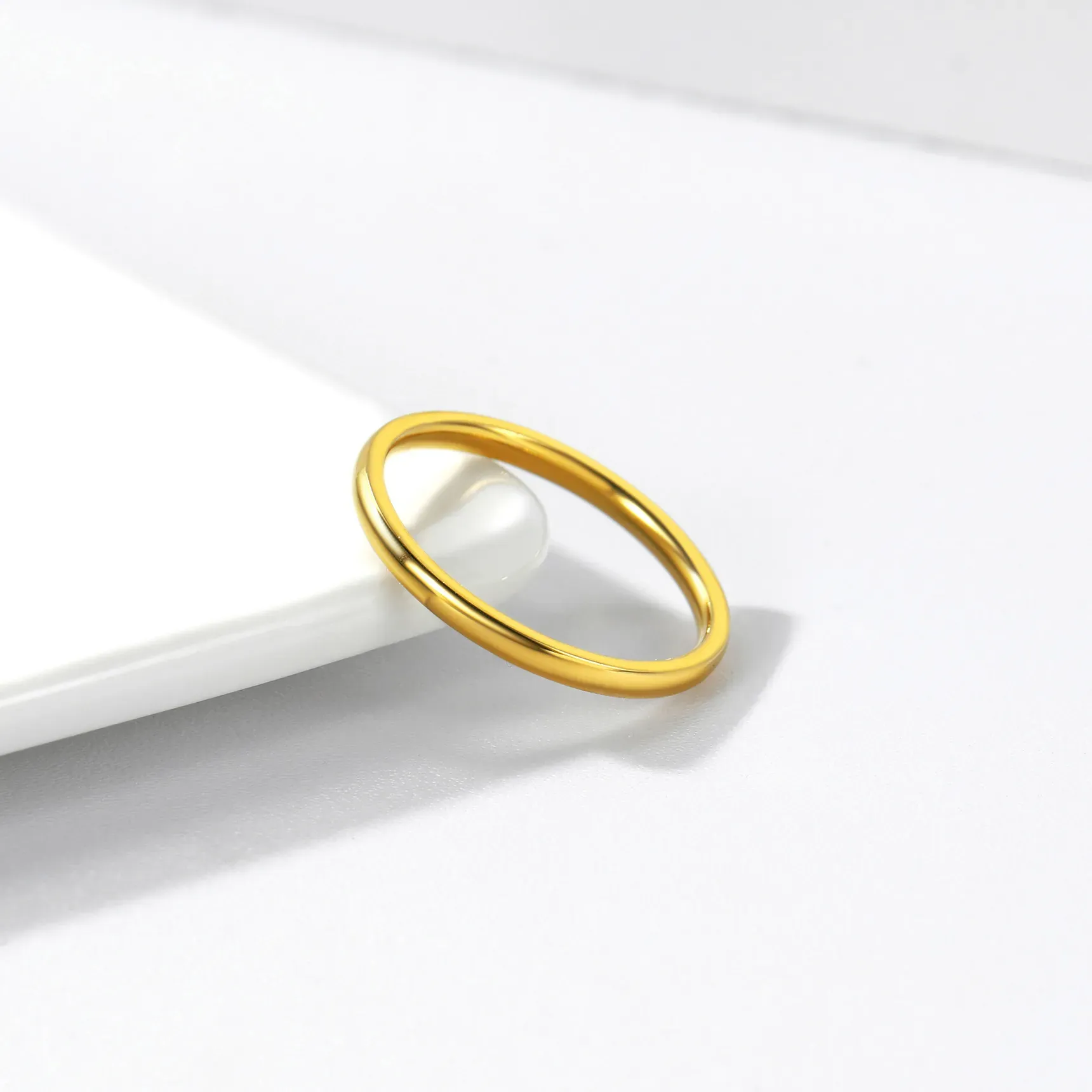 Bague Simple Personnalisée en Acier Inoxydable pour Mariage Scène Or