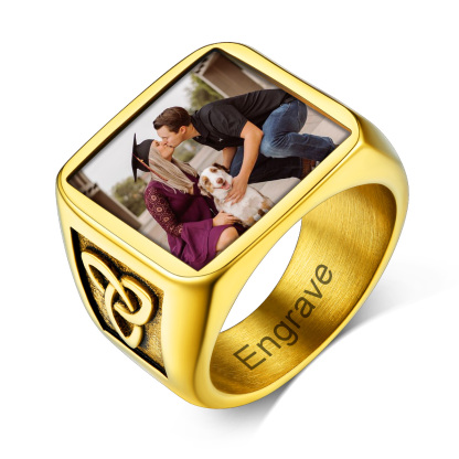Bague Homme Personnalisée avec Photo et Nœud Celtique Gravé Or