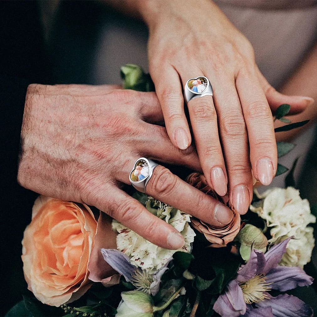 Bague Photo Gravée en Forme de Cœur pour couple
