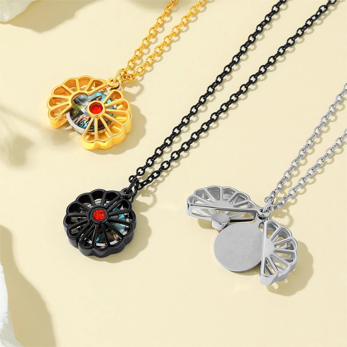 Collier Médaillon en Fleur de Pierre de Naissance 3 couleurs