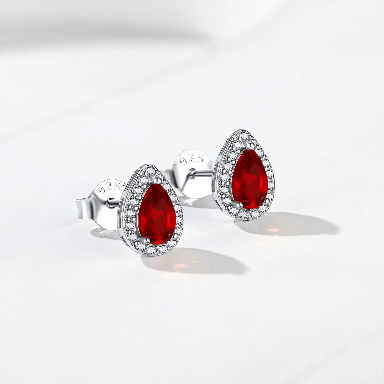 Boucles d’Oreilles Clous en Argent Sterling avec Pierre de Naissance janvier