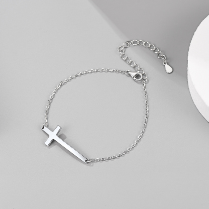 Bracelet Chaîne Croix Latérale en Argent Sterling