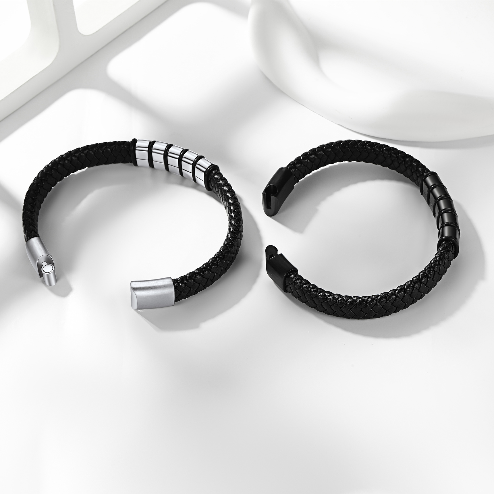 Bracelet Cuir Tressé Personnalisé avec Perles Gravées 2 couleurs