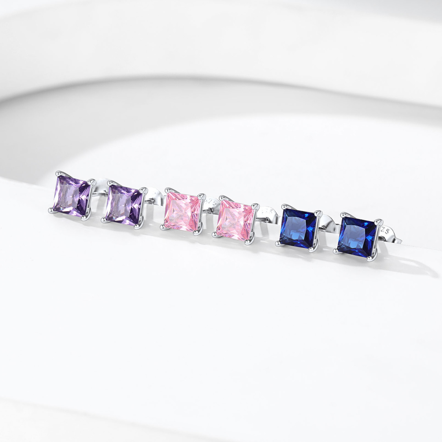 Clous Collection Carrés en Argent Sterling 925 avec Pierre de Naissance