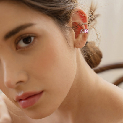 Boutons d’Oreilles avec Pierre de Naissance