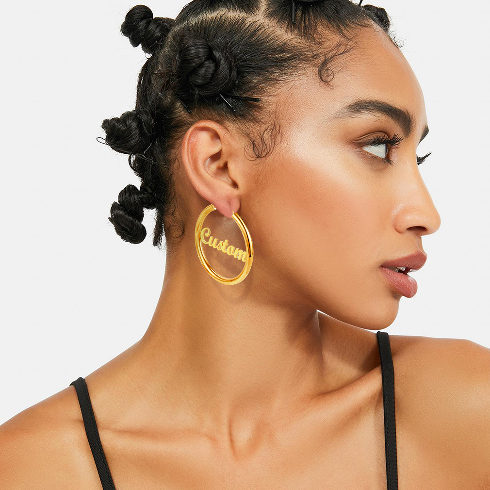 Boucles d'Oreilles Créoles  avec Nom 