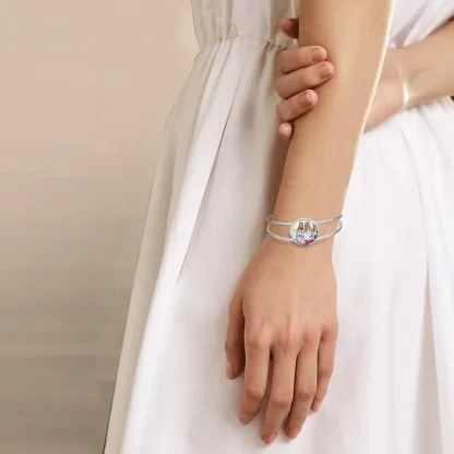 Bracelet manchette avec photo et gravure pour femme