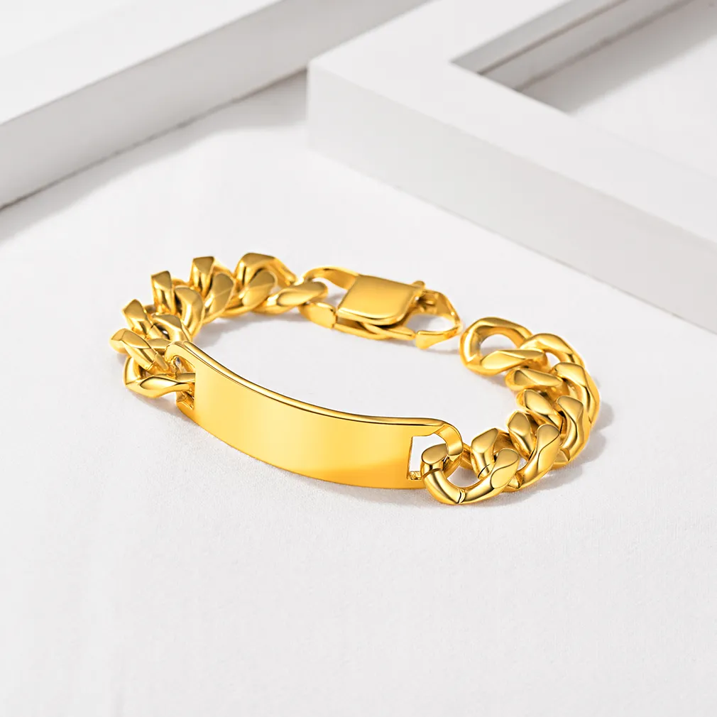 Bracelet Cuban Personnalisé avec Barre Gravée Scène Or