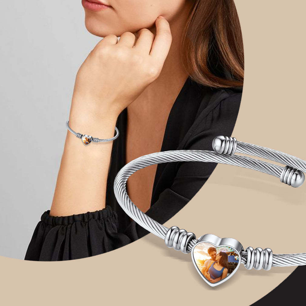 Bracelet Manchette Cœur Personnalisé avec Photo pour Femme
