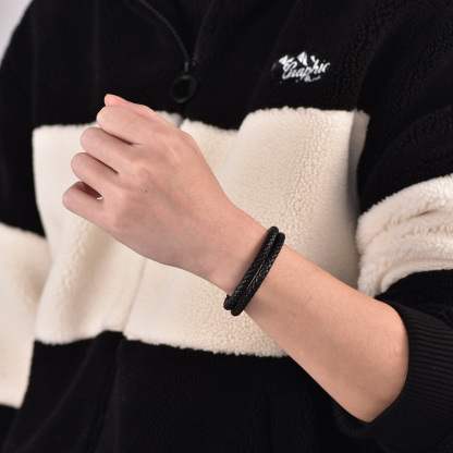 Bracelet en Cuir Tressé Double 