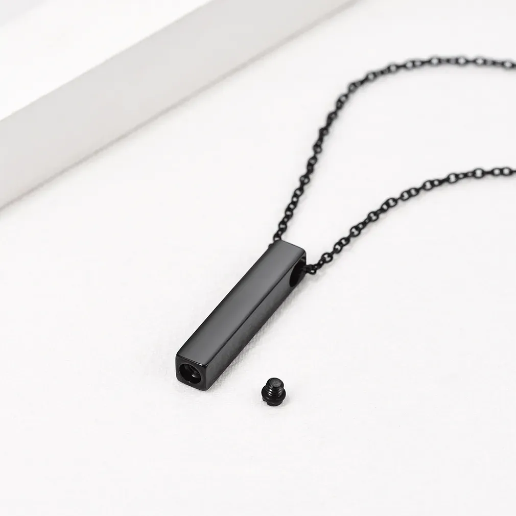 Collier Urne Personnalisé en Acier pour Cendres Noir ouvert