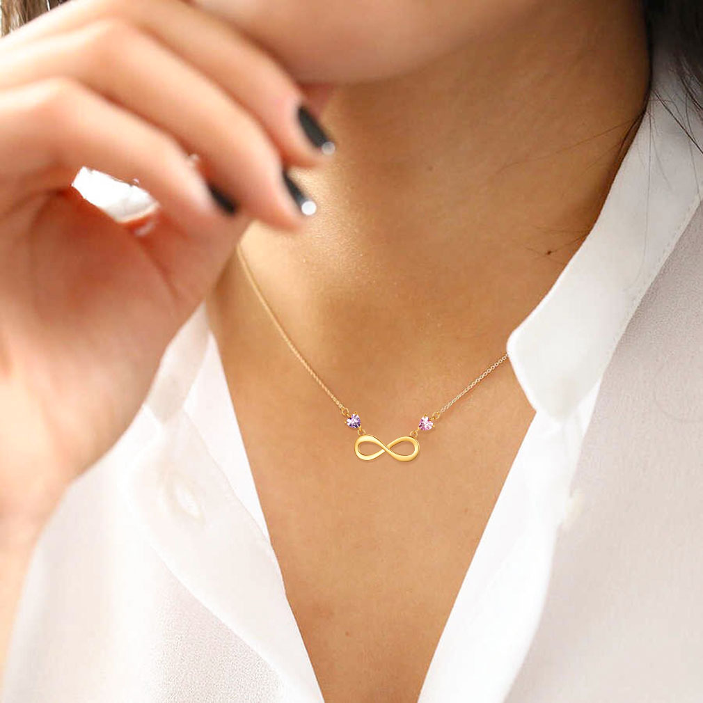 Collier Personnalisé avec Pendentif Infini et Cœur Gravé 