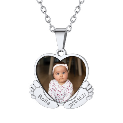 Collier Personnalisé Pieds de Bébé avec Photo pour Femme