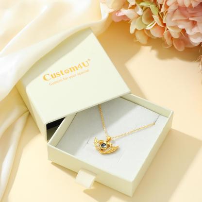 Collier Médaillon Ailes d'Ange avec Projection Photo pour Femme avec Boite Cadeaux