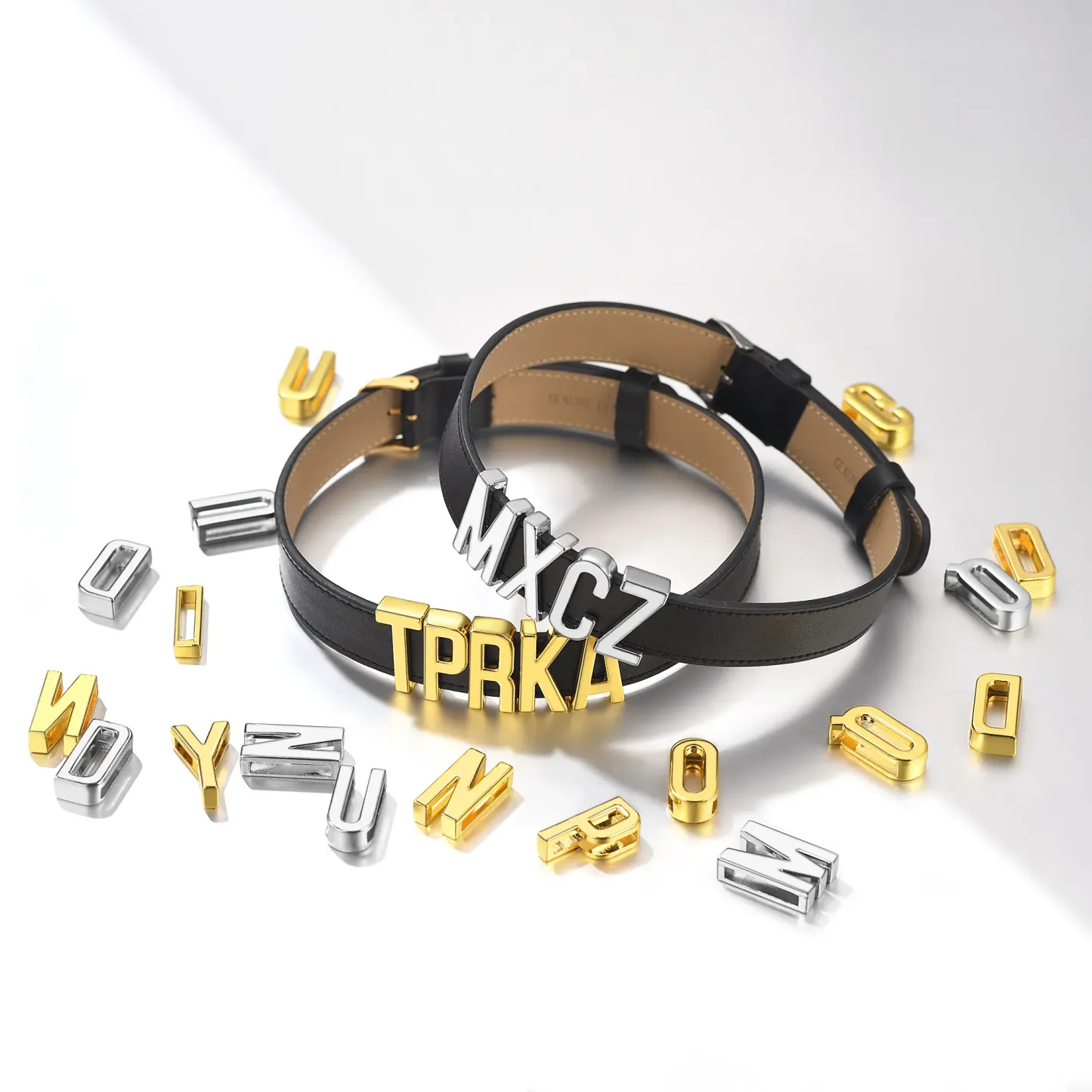 Collier Ras-de-Cou en Cuir Personnalisé pour Femmes Collection