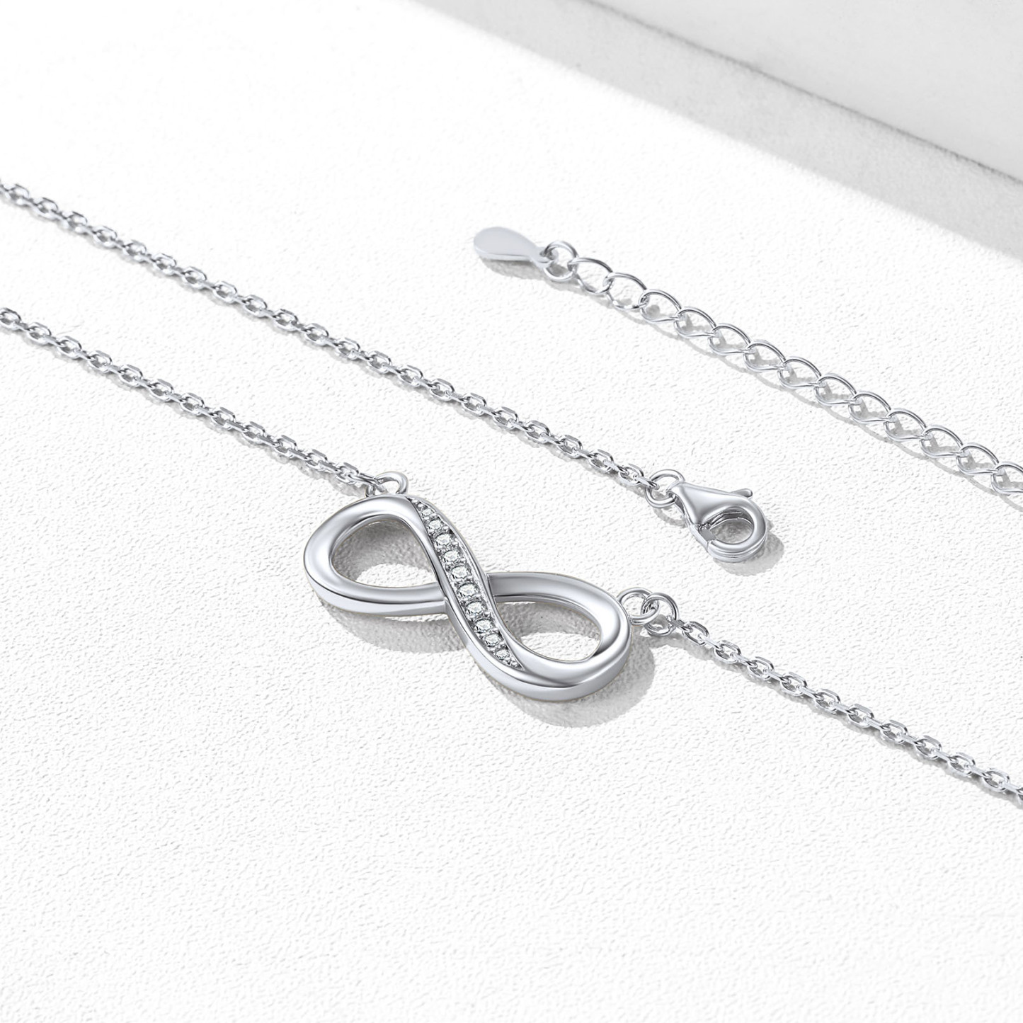Collier Infini  avec Zirconium pour Femme Arrgenté
