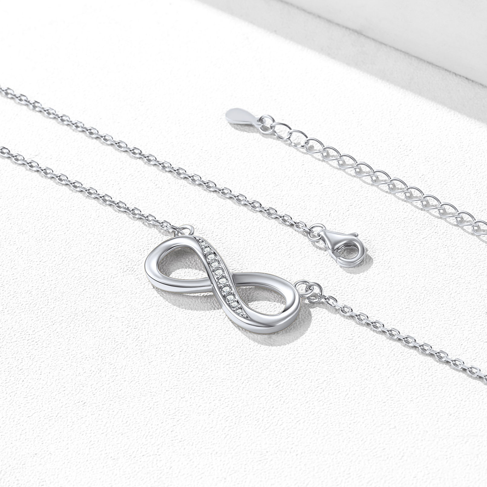 Collier Infini  avec Zirconium pour Femme Arrgenté