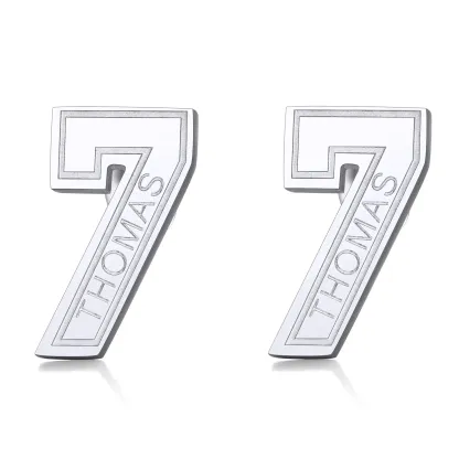 Boucles d’Oreilles Clous Personnalisées avec Nom et Numéro de Sport Argenté