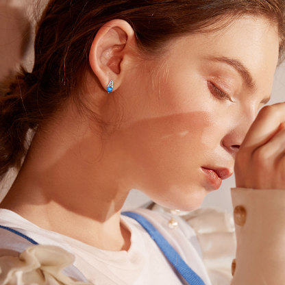 Clous d’Oreilles Nœud Celtique avec Pierre de Naissance en Argent 925 pour femme