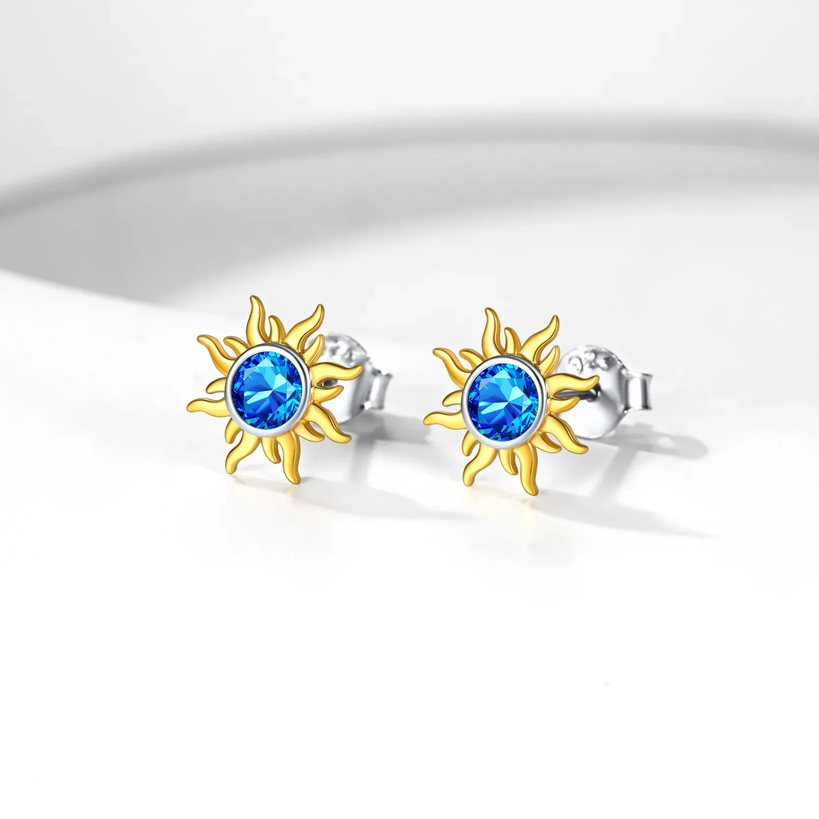 Clous d’Oreilles Soleil en Argent 925 avec Pierre de Naissance bleu