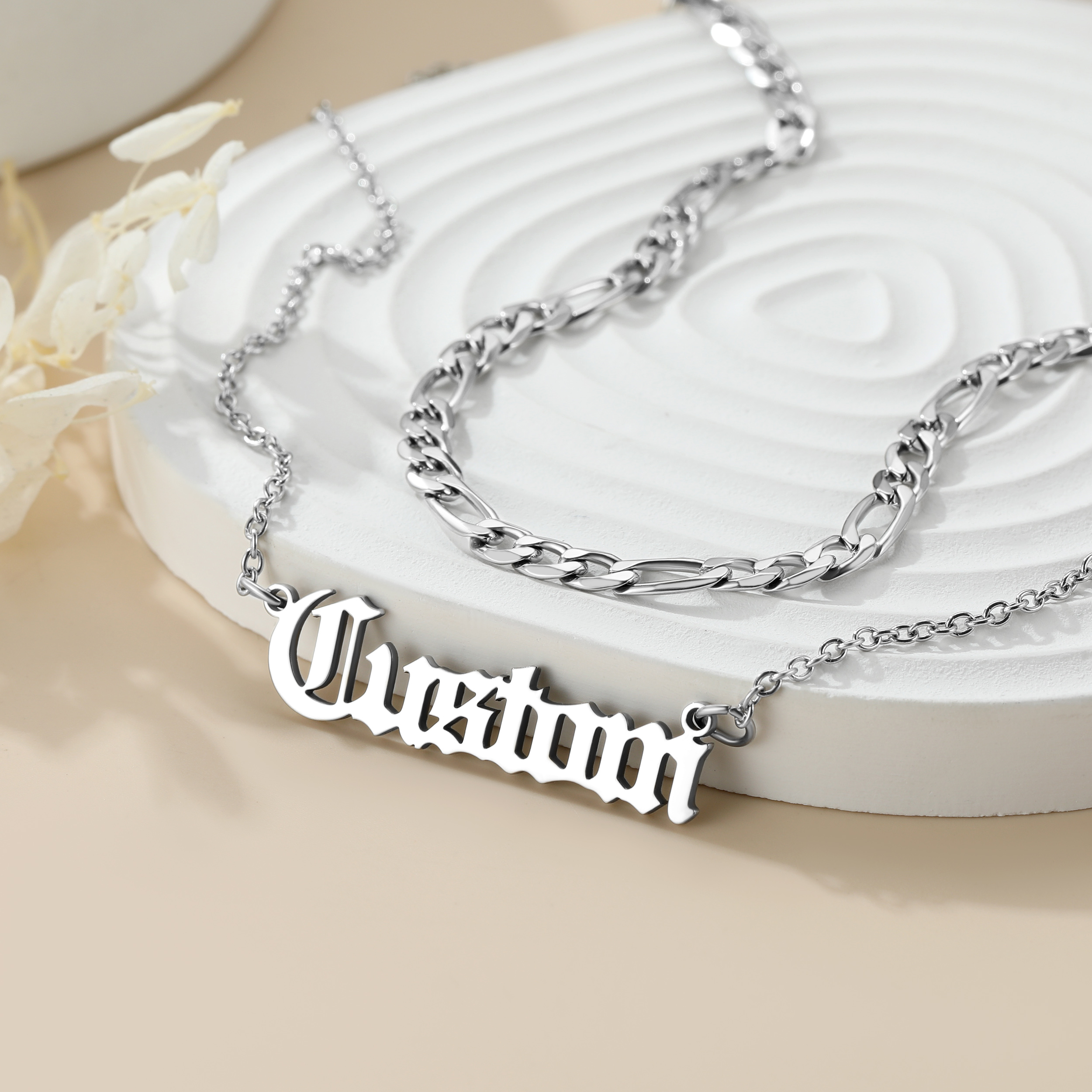 Collier Chaîne Figaro Personnalisé à Couches avec Prénom argenté