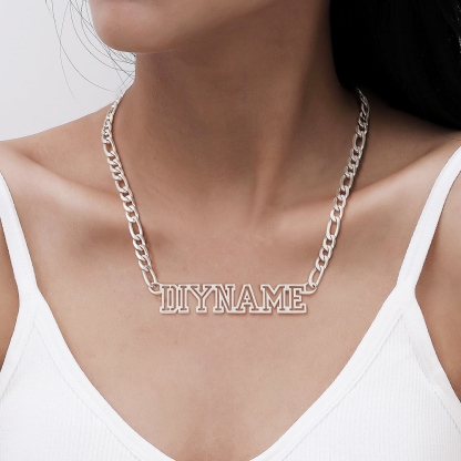 Collier Chaîne Figaro Personnalisé avec Prénom  pour femme