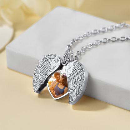 Collier Médaillon Cœur Ailes d'Ange Personnalisé avec Photo pour Femme
