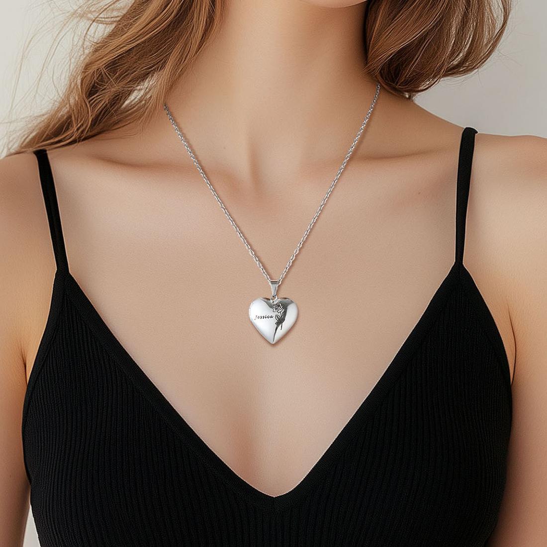 Collier Médaillon Cœur Fleur de Naissance Personnalisé