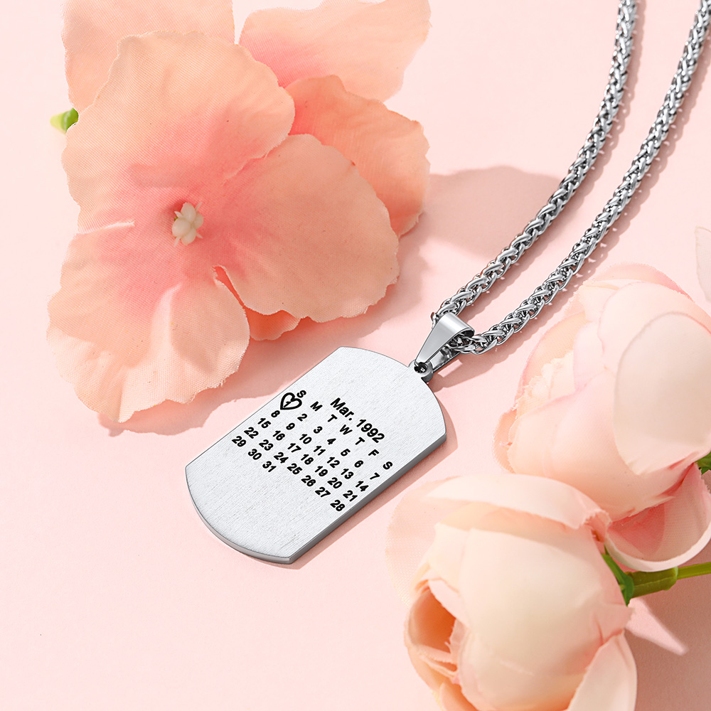 Collier Photo Personnalisé avec Calendrier Gravé