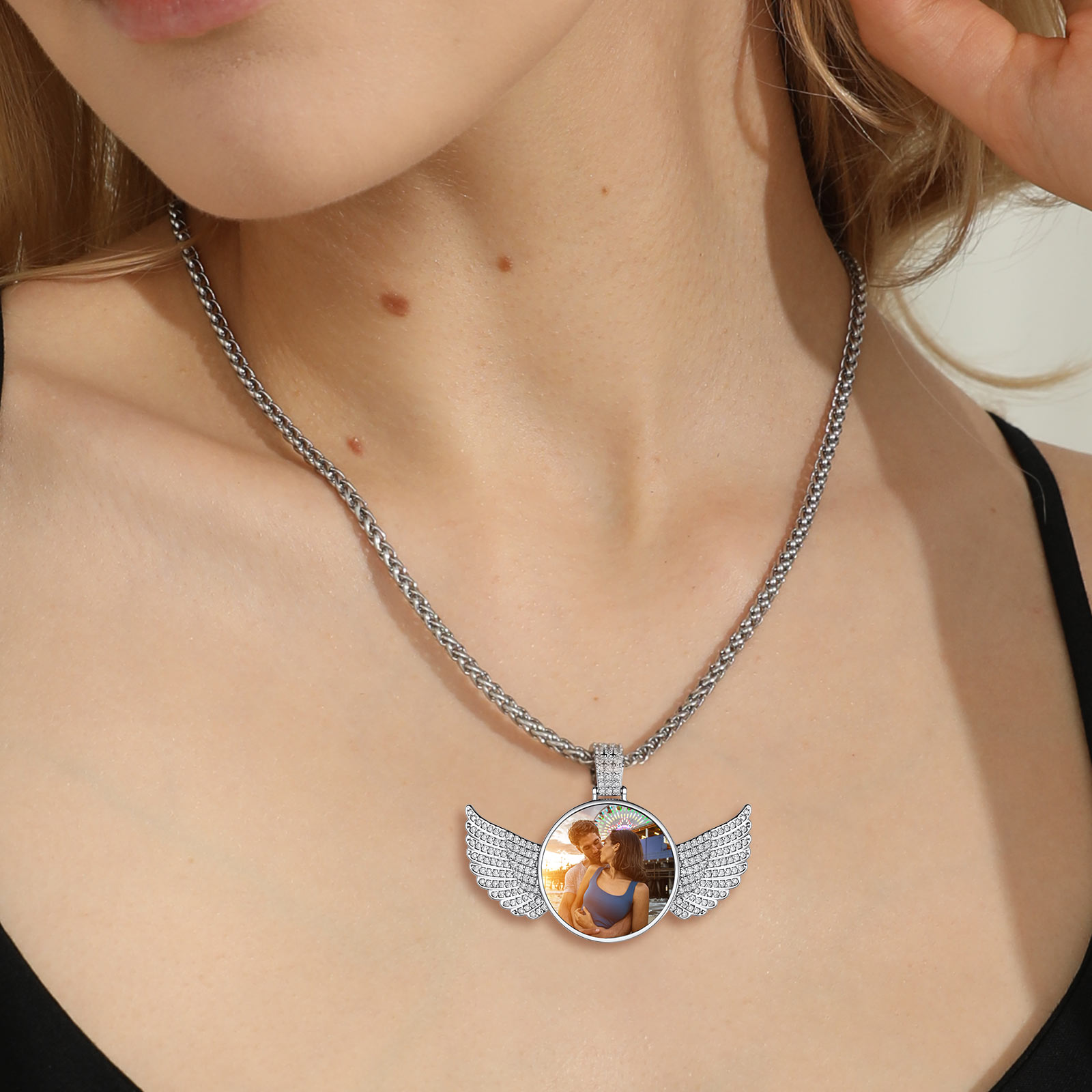 Collier Personnalisé avec Ailes d'Ange et Photo pour femme