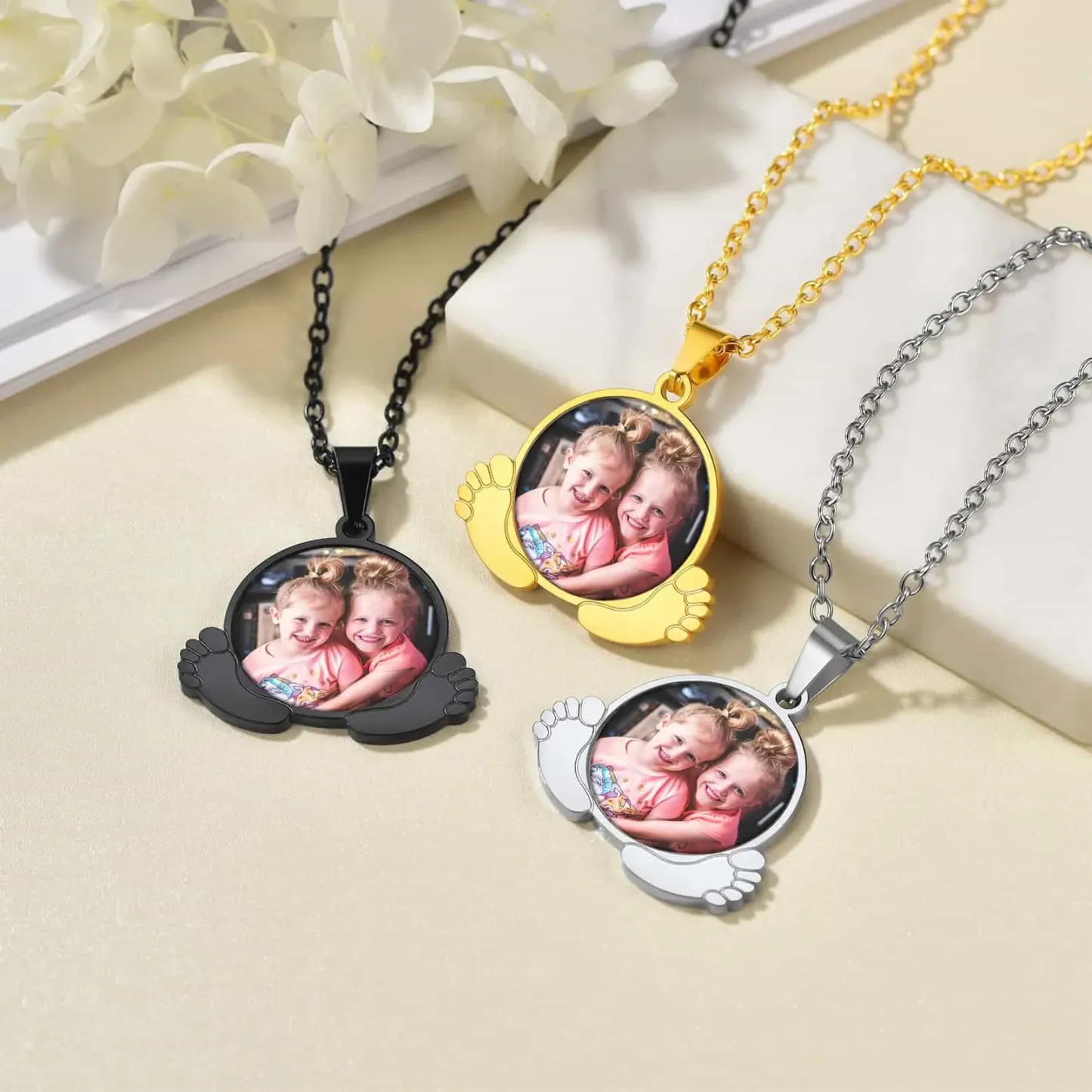 Collier Personnalisé Petits Pieds de Bébé avec Photos pour Maman Collection