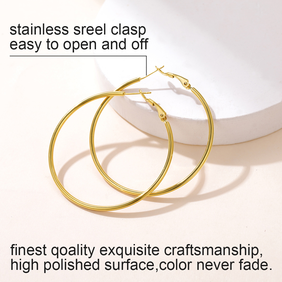 Créoles Larges et Légeres en Acier Inoxydable pour Femmes Détail