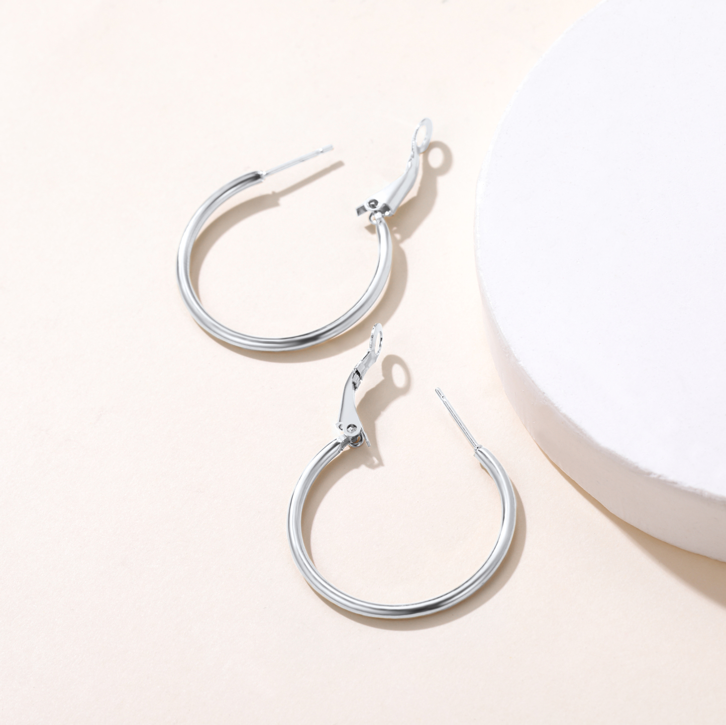 Créoles Légeres en Acier Inoxydable pour Femmes