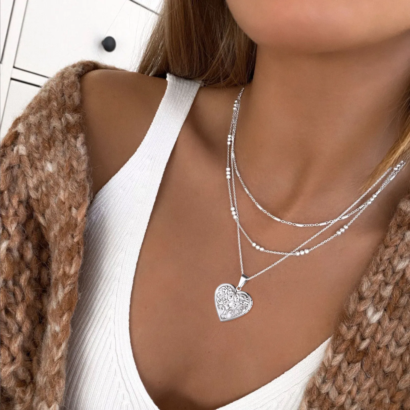 Collier Médaillon Cœur Personnalisé avec Photo Modèle