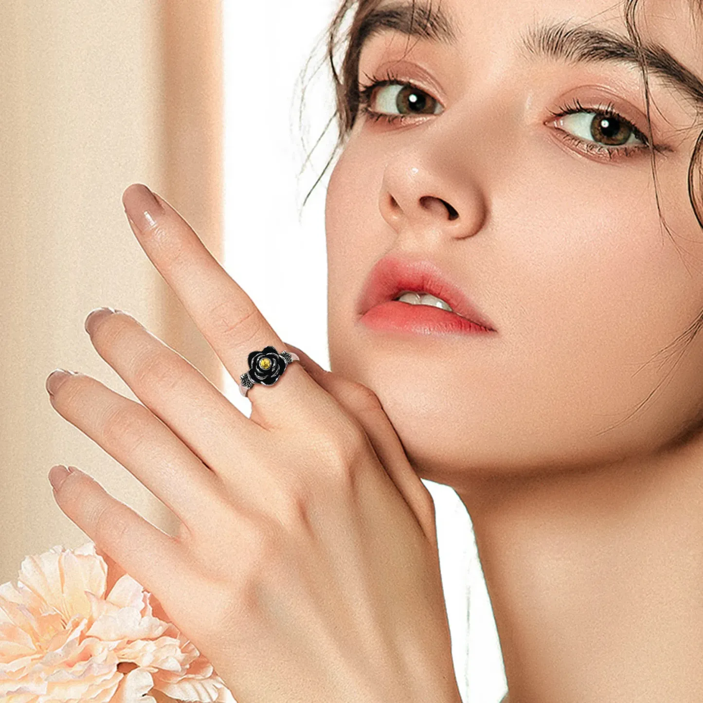 Bague Urne Commémorative Rose avec Pierre de Naissance pour Cendres Modèle