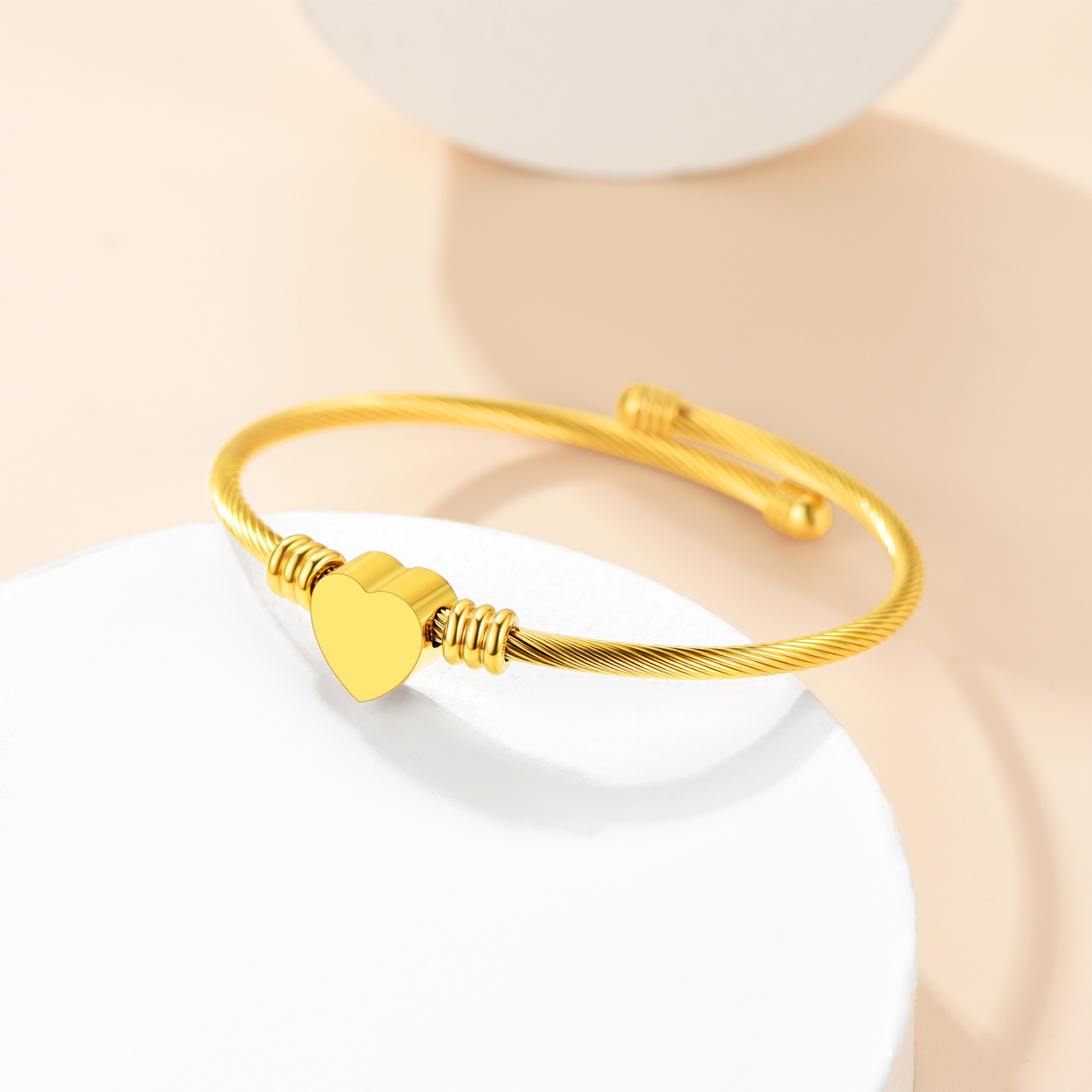 Bracelet Manchette Personnalisé avec Nom Gravé pour Femme Or