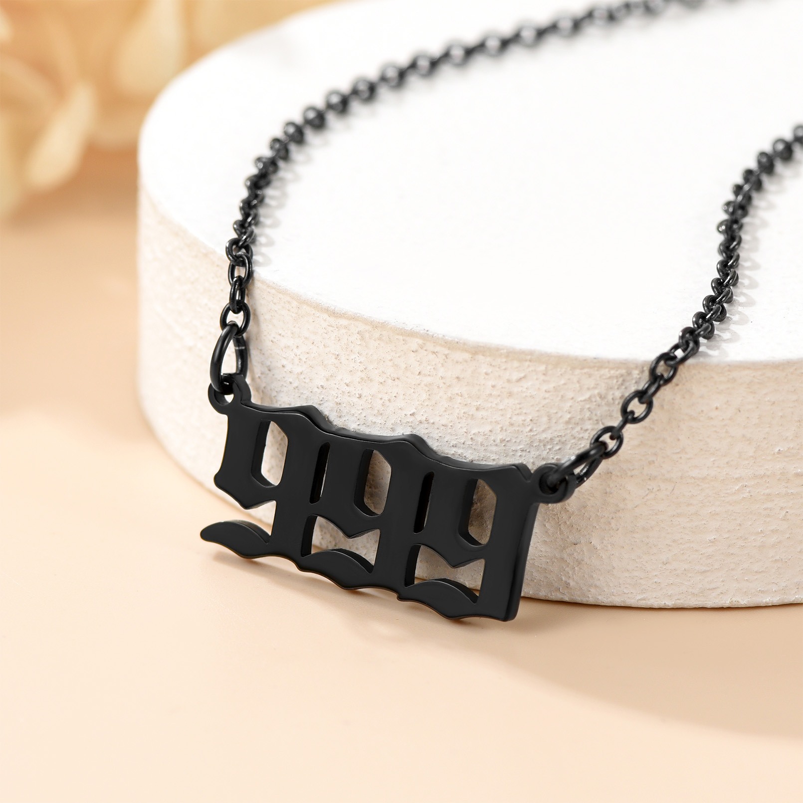 Collier Personnalisé Numéro Angélique  Noir