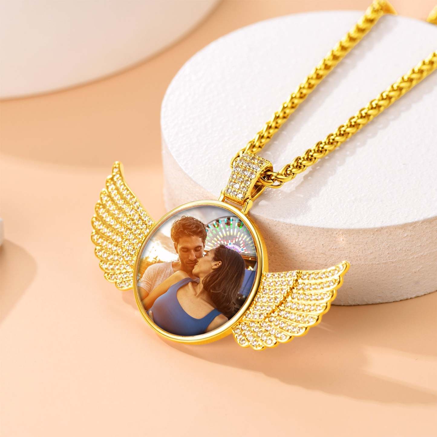 Collier Personnalisé avec Ailes d'Ange et Photo Scène