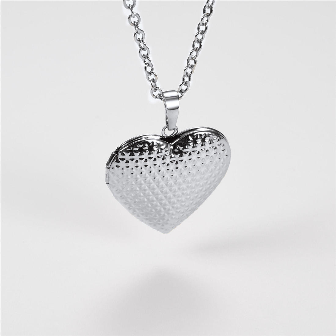 Collier Médaillon Personnalisé avec Photo et Gravure