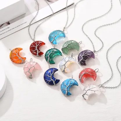 Collier Pendentif Cristal de Naissance en Forme de Croissant Collection