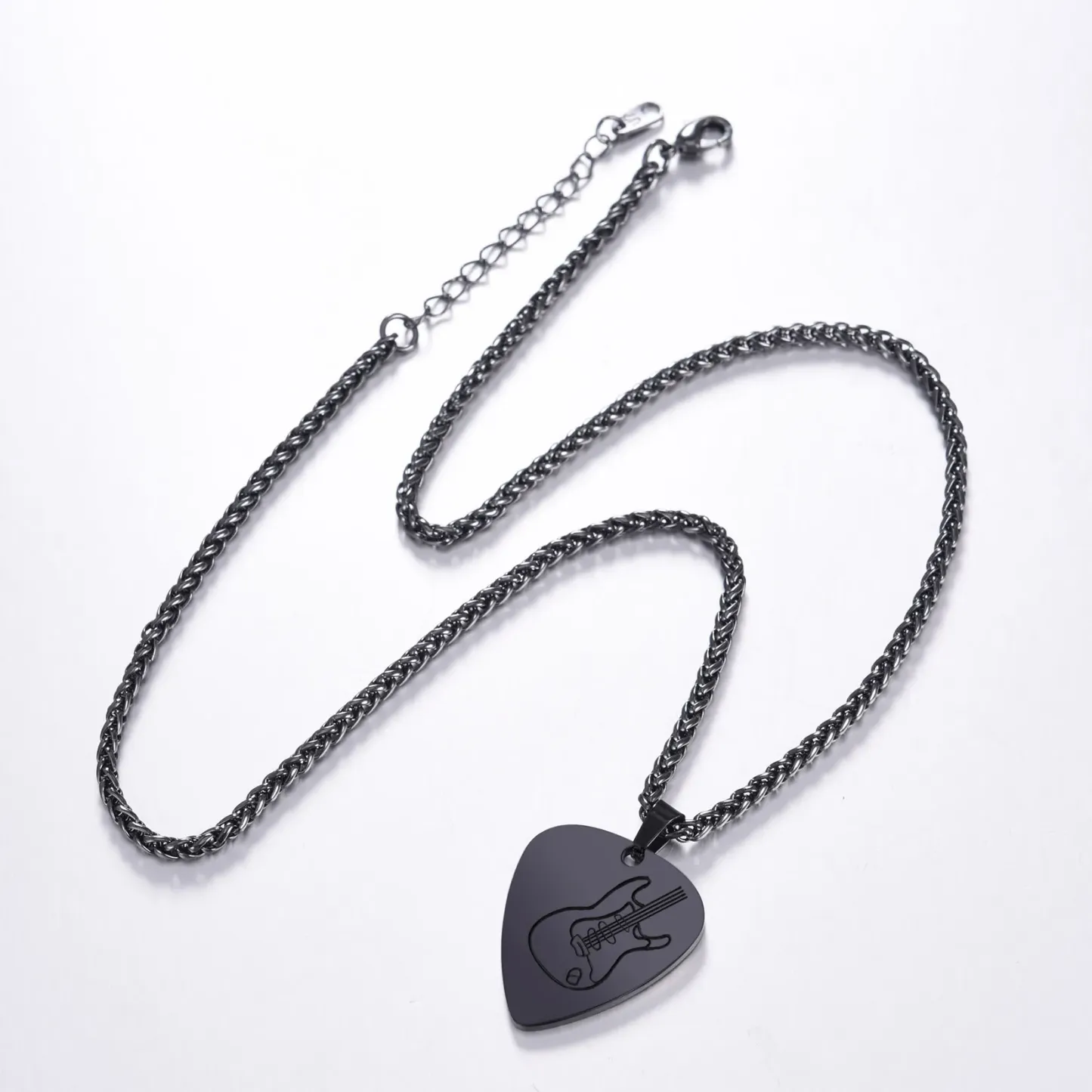 Collier Médaillon Pick de Guitare Personnalisé Noir Scène 