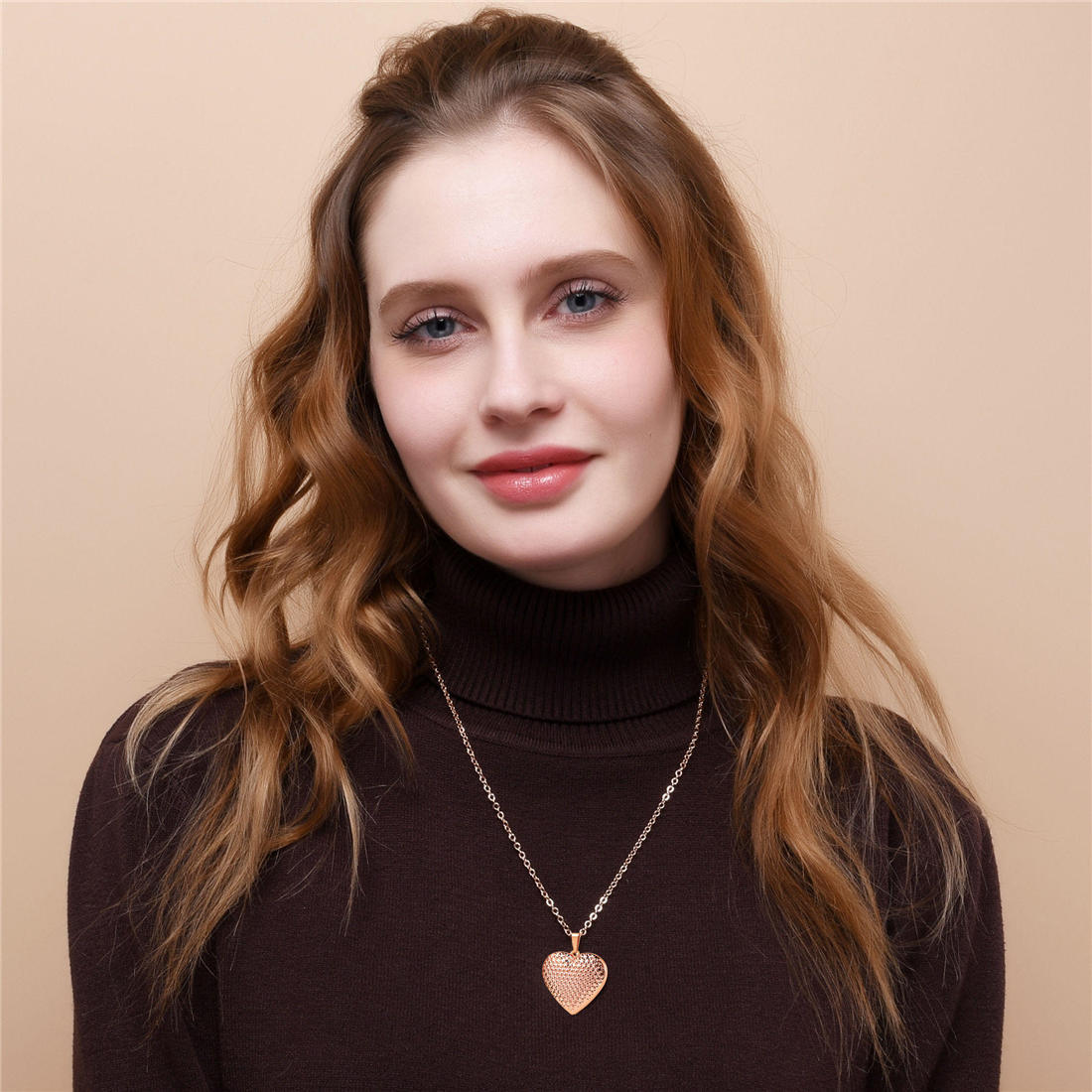 Collier Médaillon Cœur Personnalisé avec Photo et Gravure Modèle