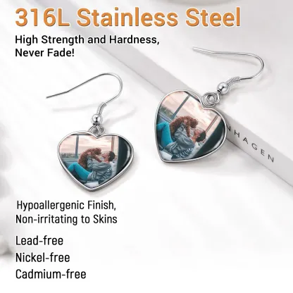 Boucles d'Oreilles Pendantes Coeur Personnalisées avec Photo Détail