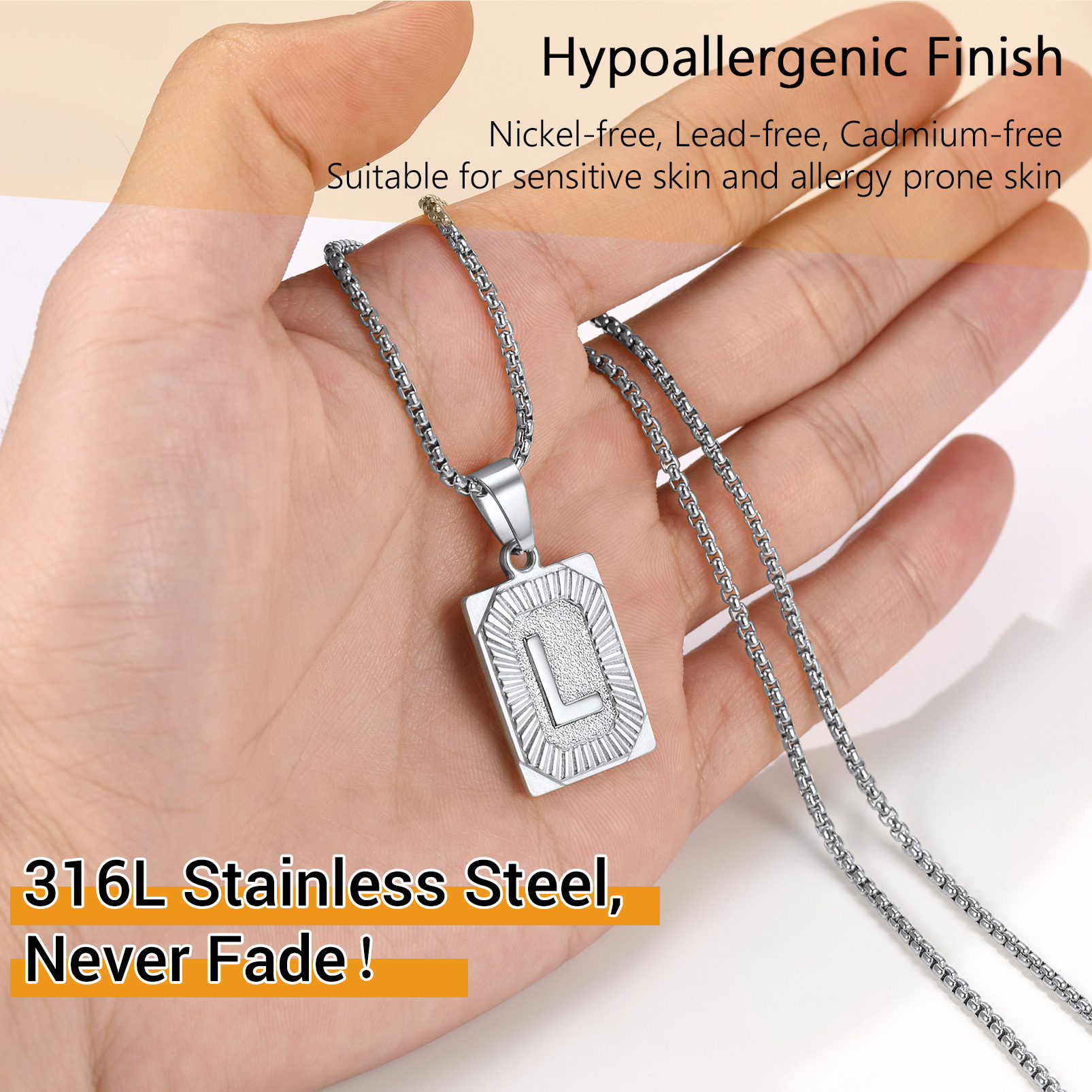 Collier avec Pendentif Médaille Gravée personnalisée pour Homme Détail