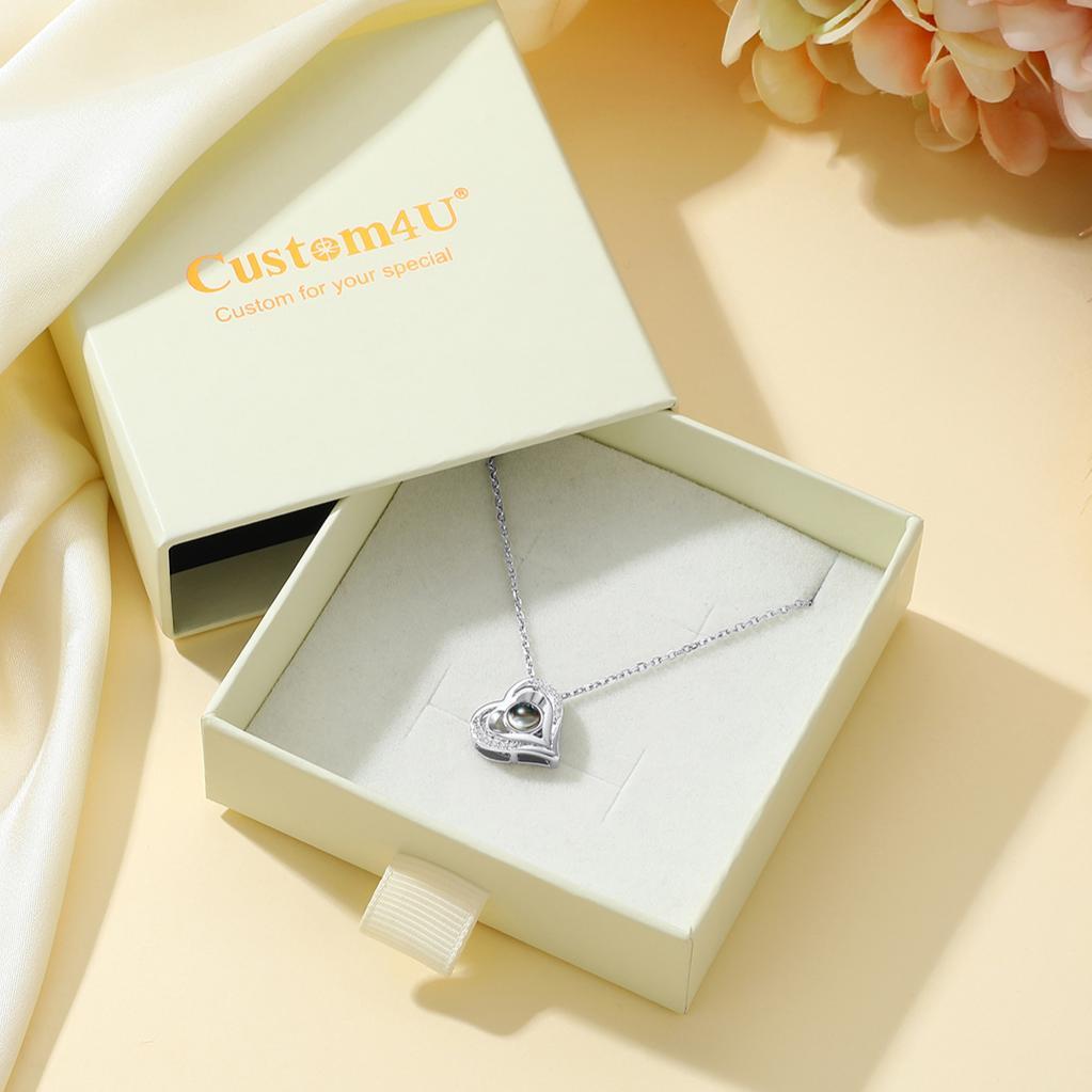 Collier Cœur avec Photo Projetée - Bijou Personnalisé pour Elle avec Boite Cadeau