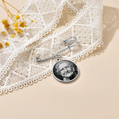 Broche Photo Personnalisée en Acier Inoxydable pour Mariage Modèle