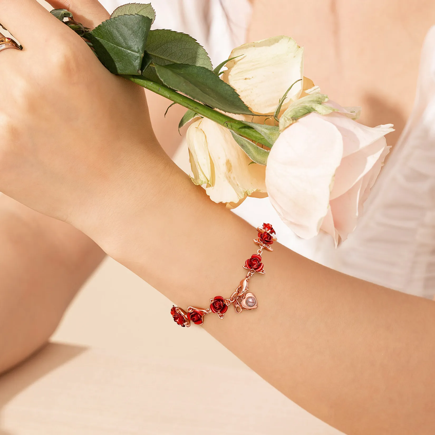 Bracelet Femme avec Photo et Roses Symboliques