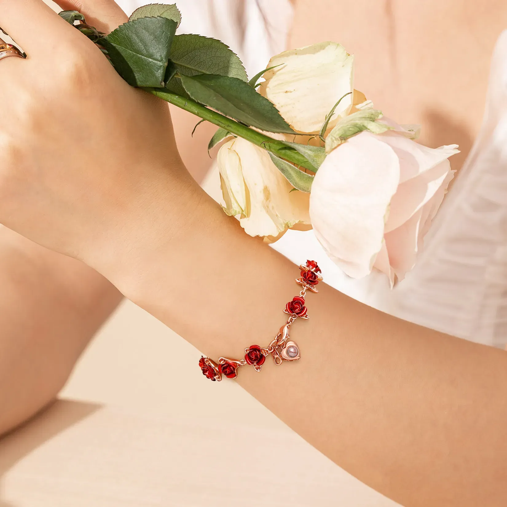 Bracelet Femme avec Photo et Roses Symboliques