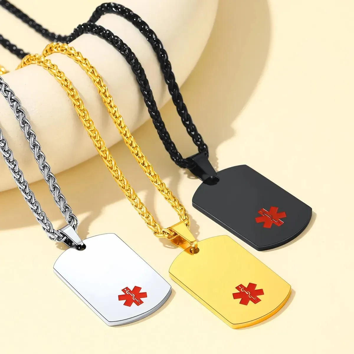 Collier Collection Médical Personnalisé avec Plaque d’Identité Gravée